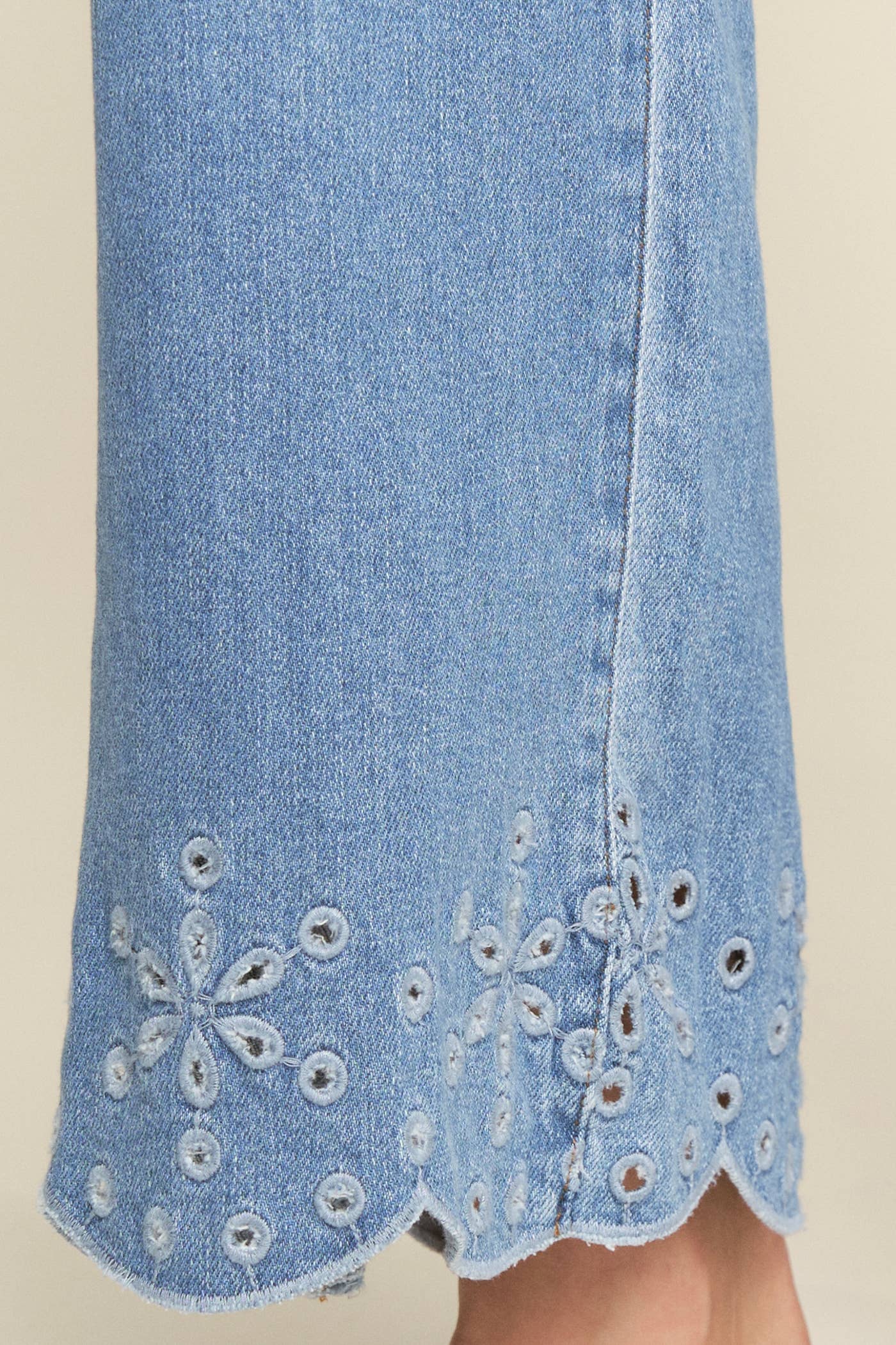 Detail Flare Jeans: Denim