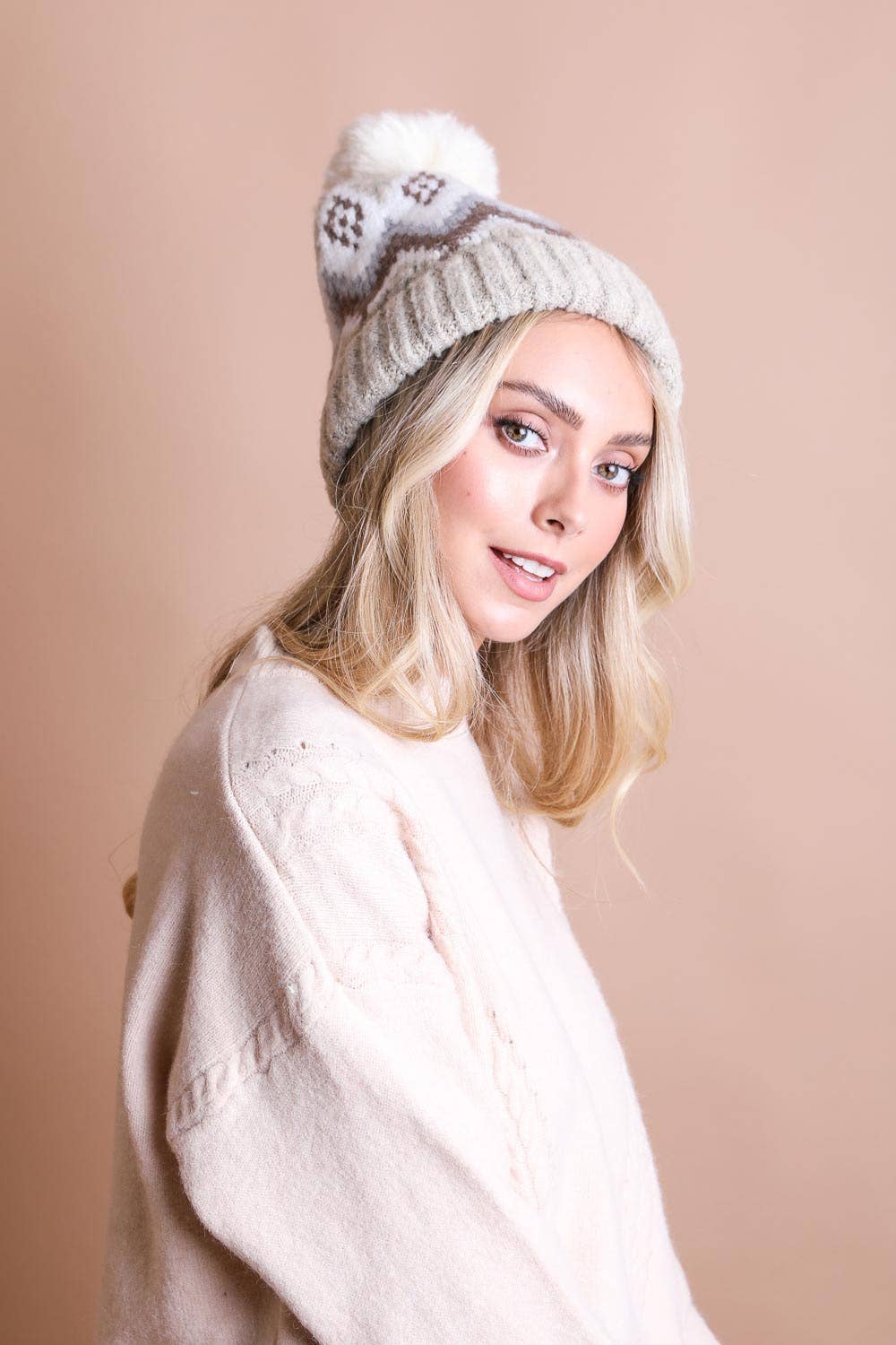 Winter Pom Beanie: Beige