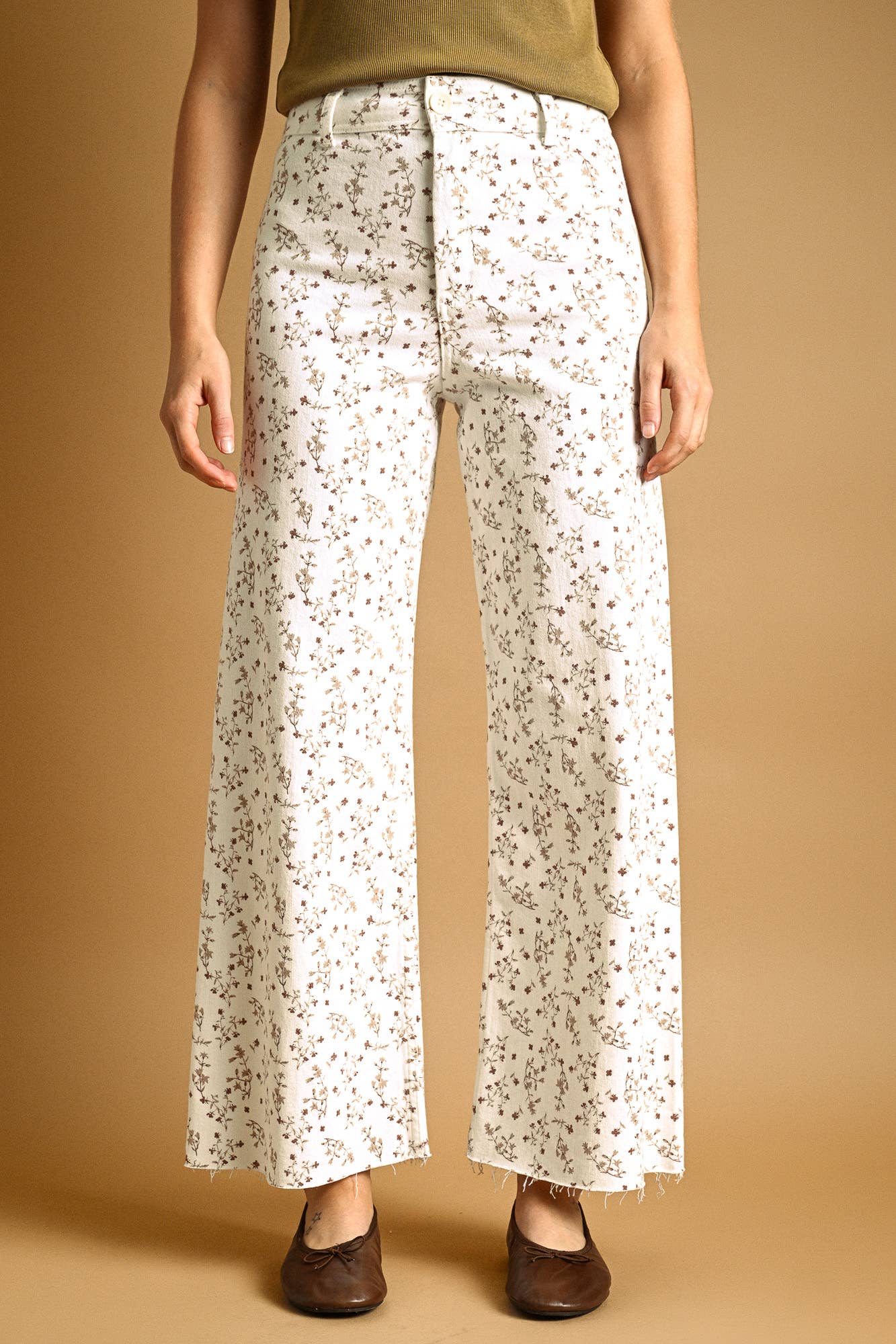 Floral Stretched Pants: Vanilla