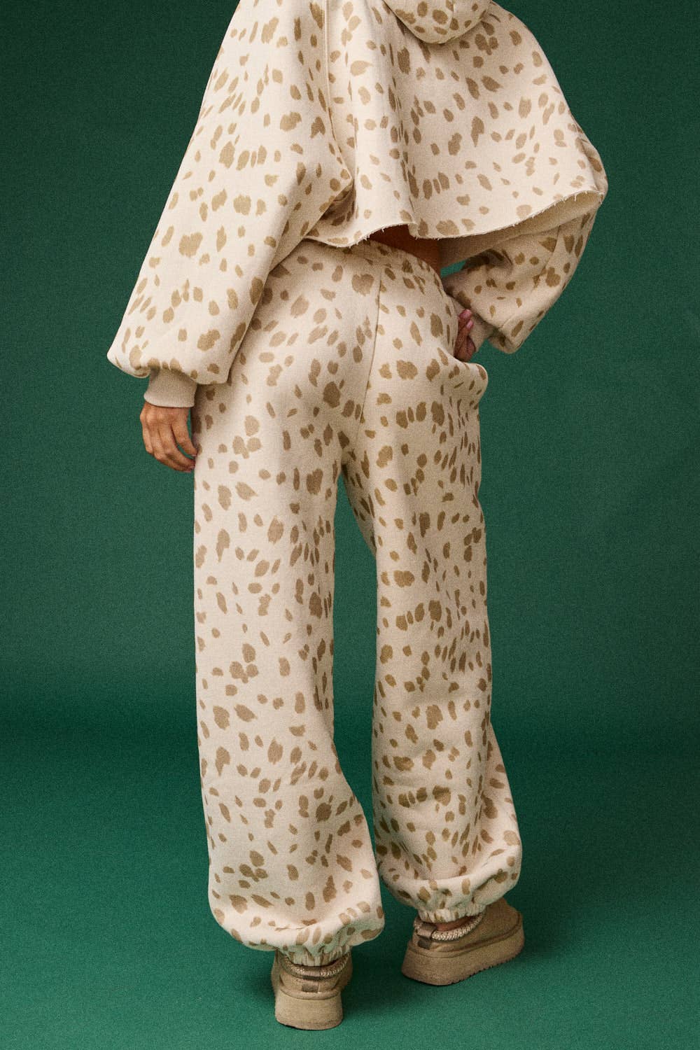 Printed Joggers: Cream/Mocha