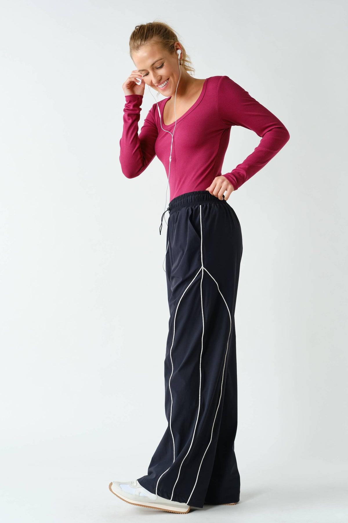 Curved Classic Track Pants: Black