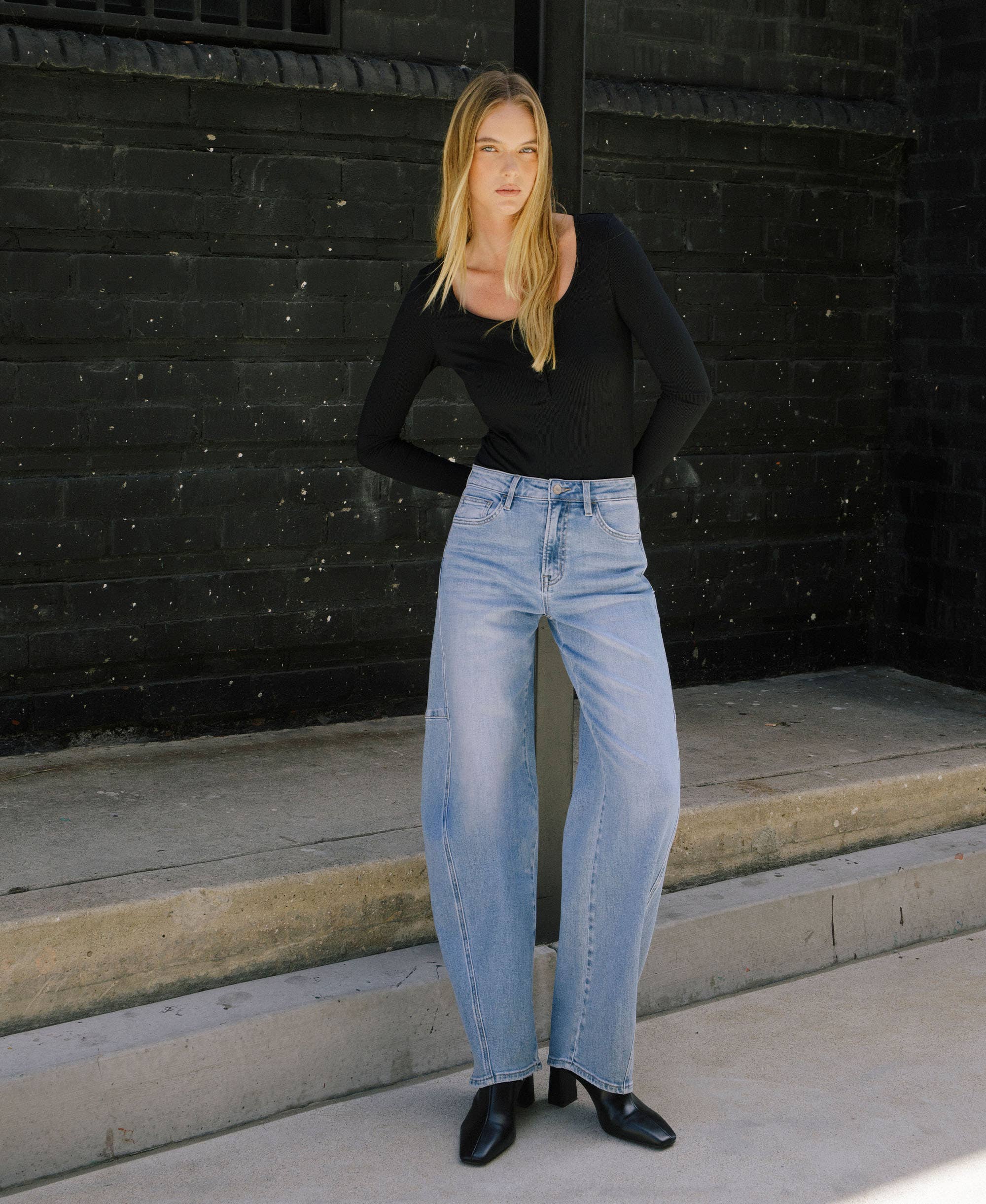Super High Rise Barrel Jeans