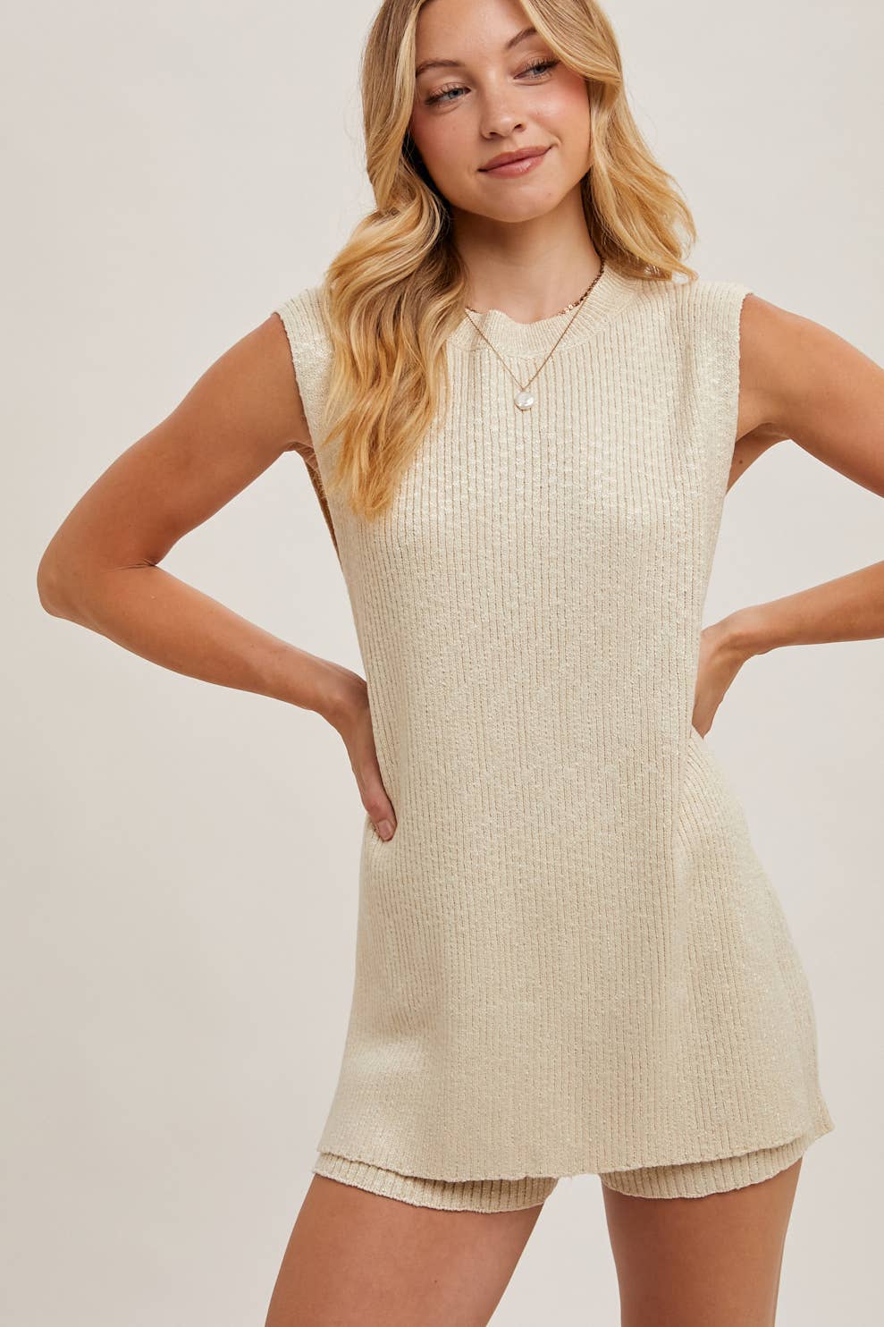 Short Knit Sweater Set: Nat