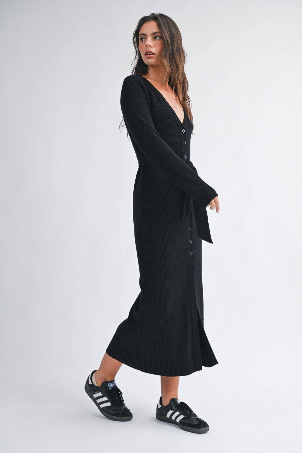 Ribbed Button Midi Dress: Black