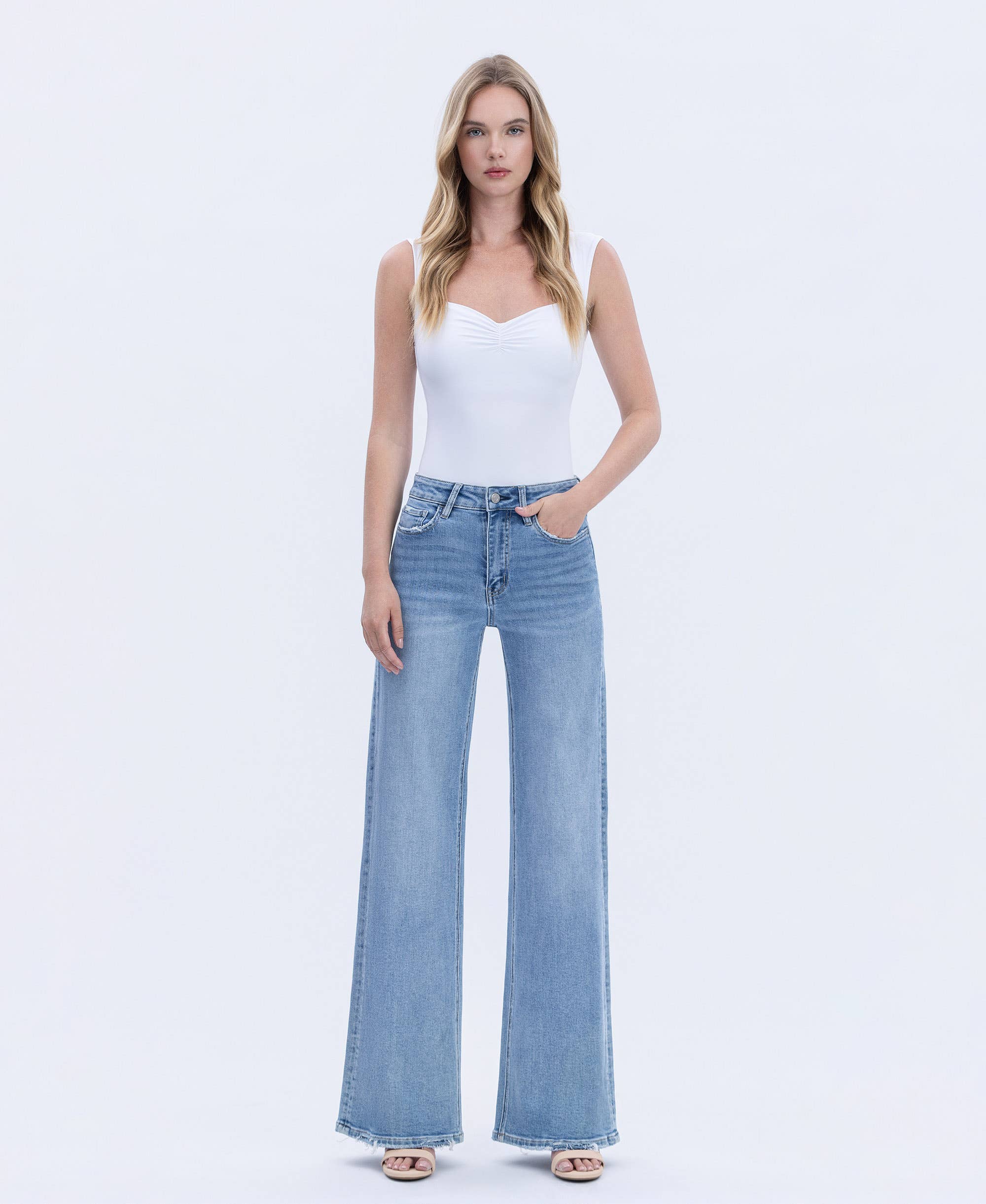 High Rise Wide Jeans: Hearten