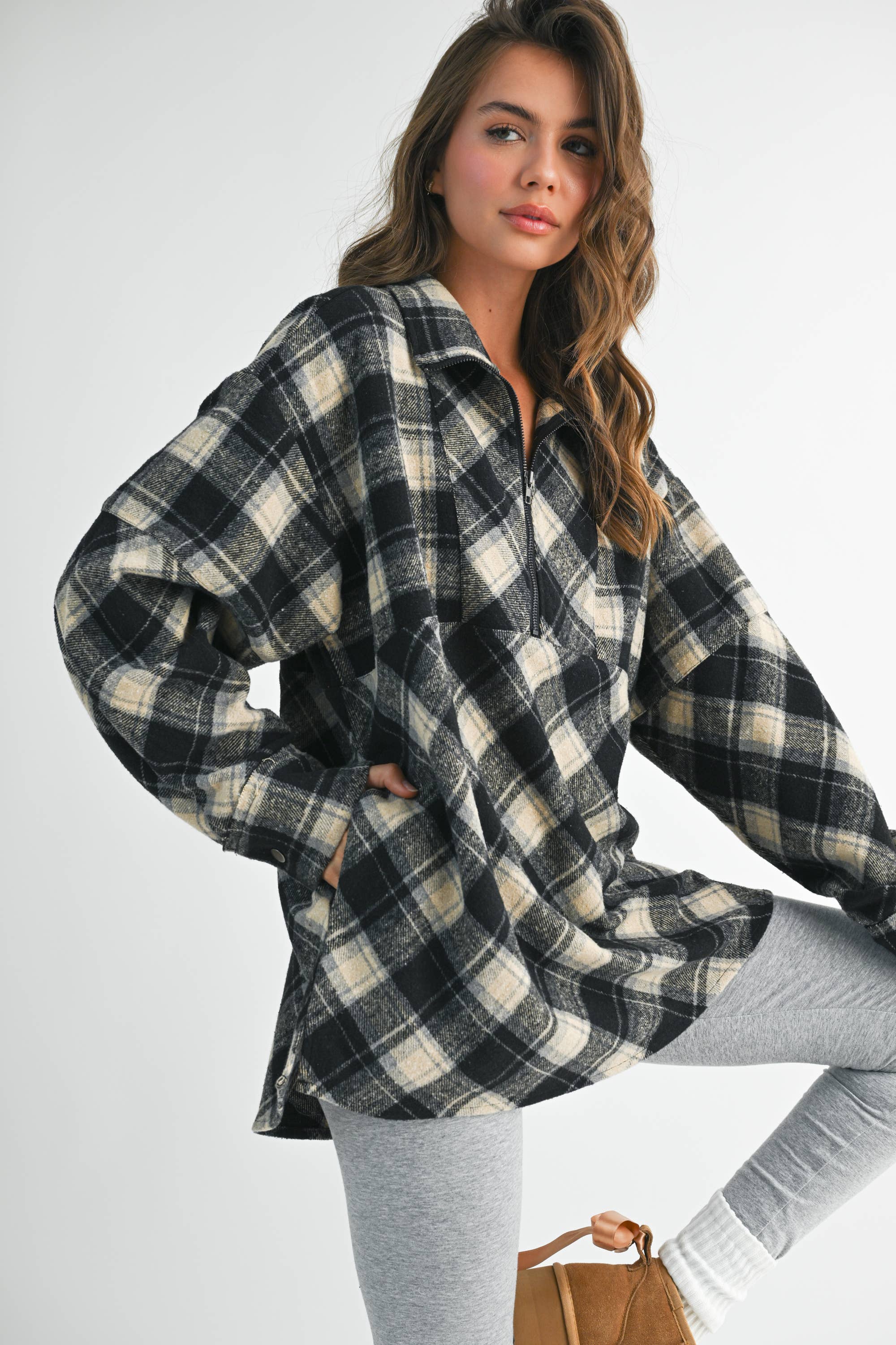 Mya Plaid Pullover: Black