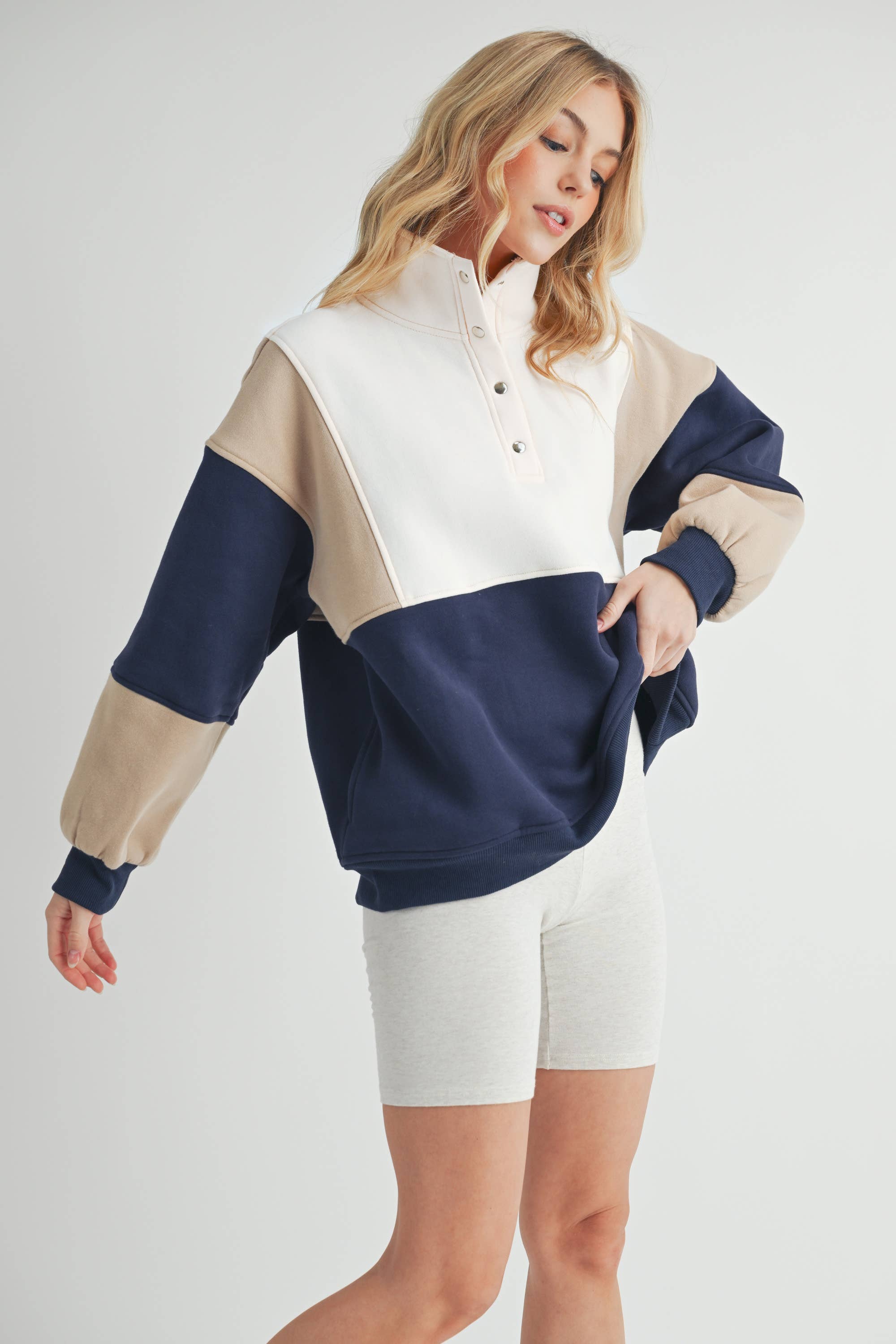 Glo-Colorblock Pullover:Navy