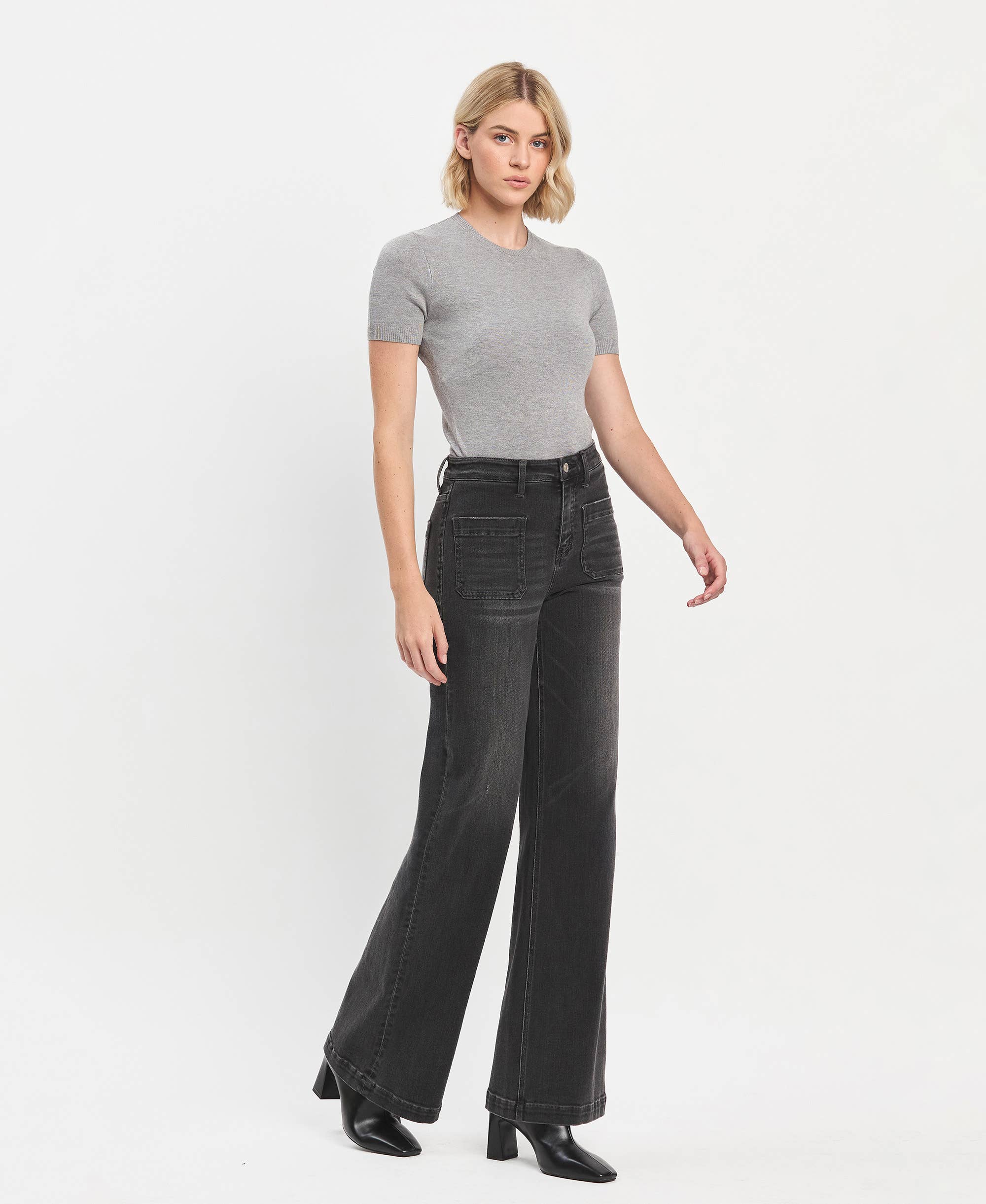 High Rise Blk Patch Pocket Jeans