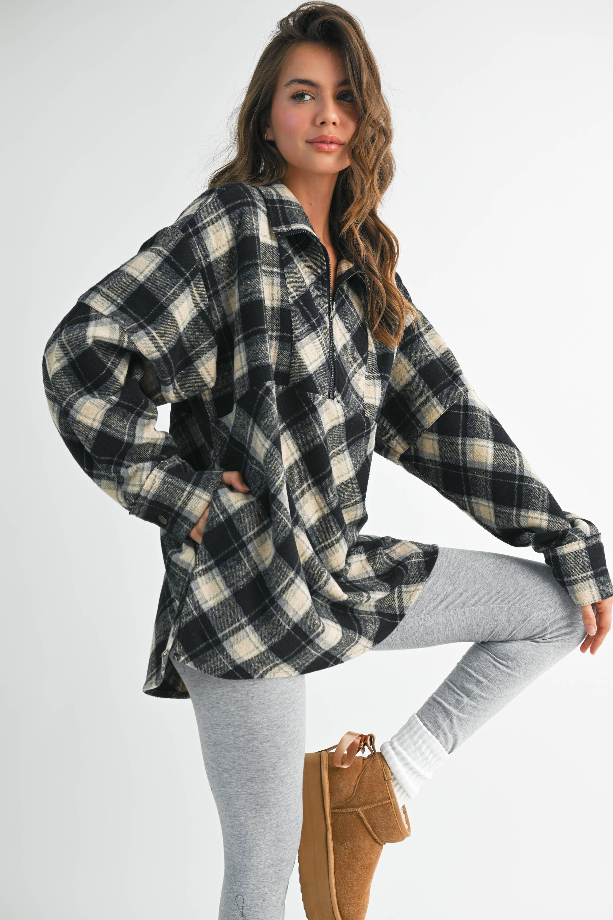 Mya Plaid Pullover: Black