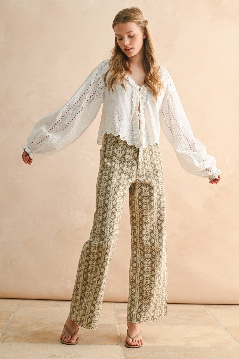 Embroidery Detail Blouse: White