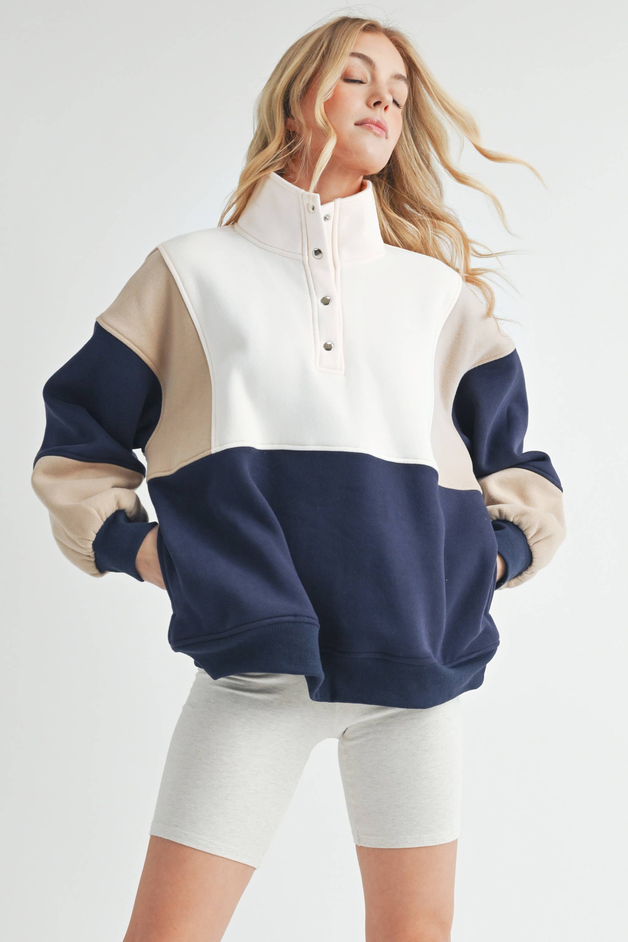 Glo-Colorblock Pullover:Navy