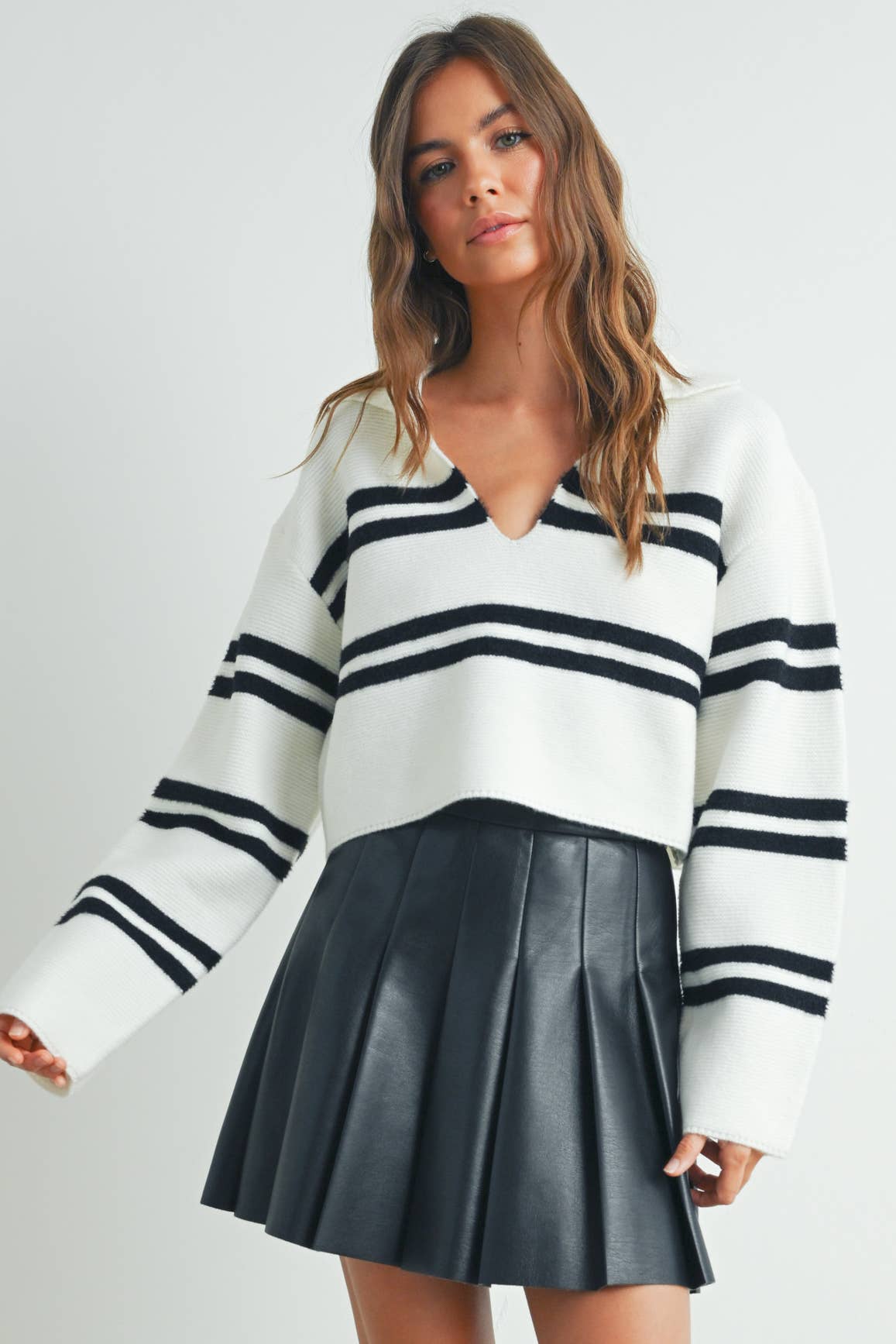 Stripe Crop Collar Sweater-Ivory/Black