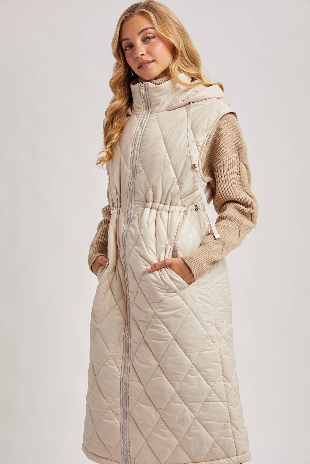 Diamond Puffer Vest: Beige